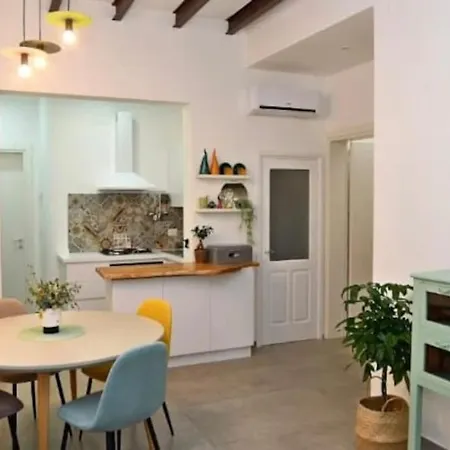 La Fermata Del Bus *